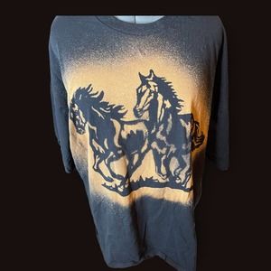 T-shirt With horses